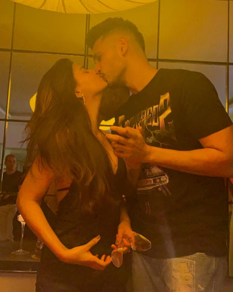 Arjun Kanungo & Carla Dennis