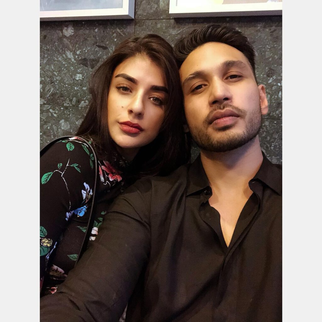 Arjun Kanungo & Carla Dennis