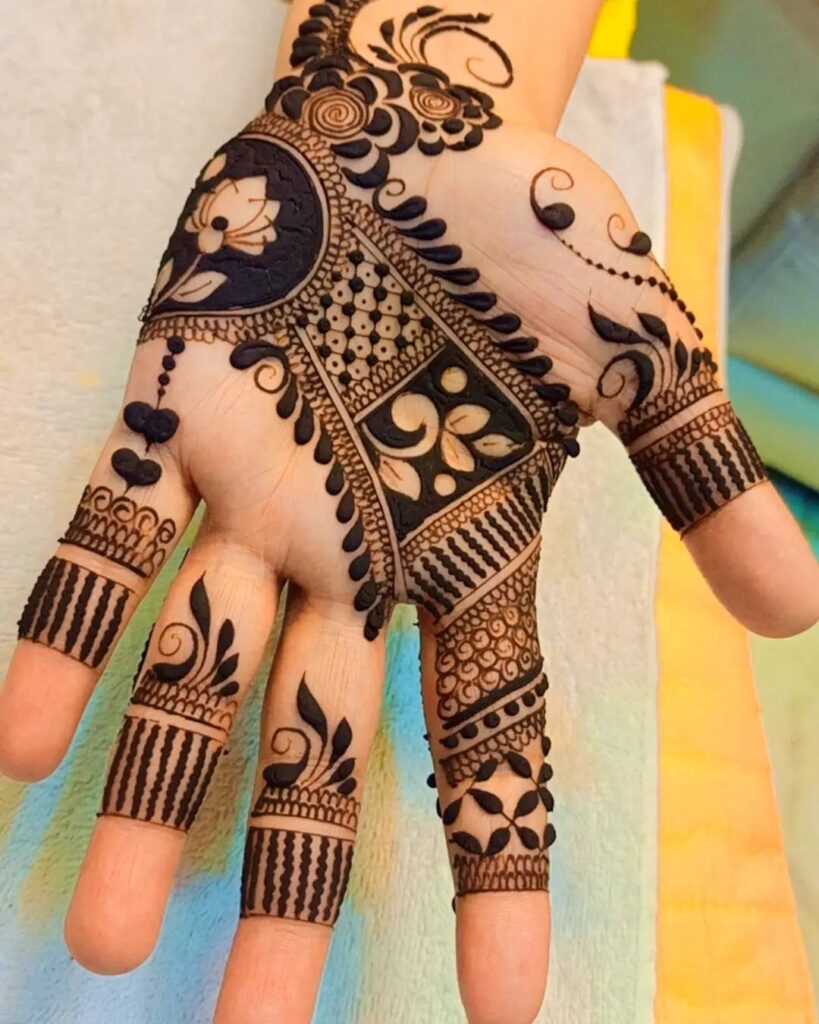 Easy Karwa Chauth Mehndi