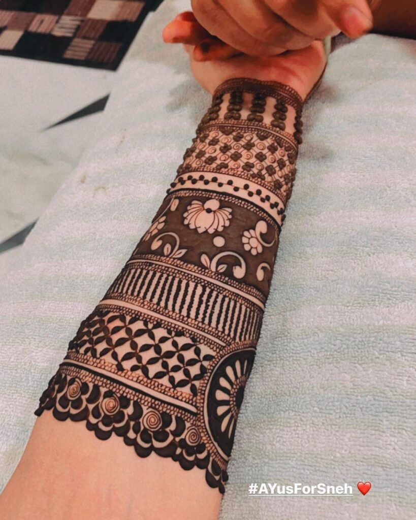 Karwa Chauth Mehndi Designs