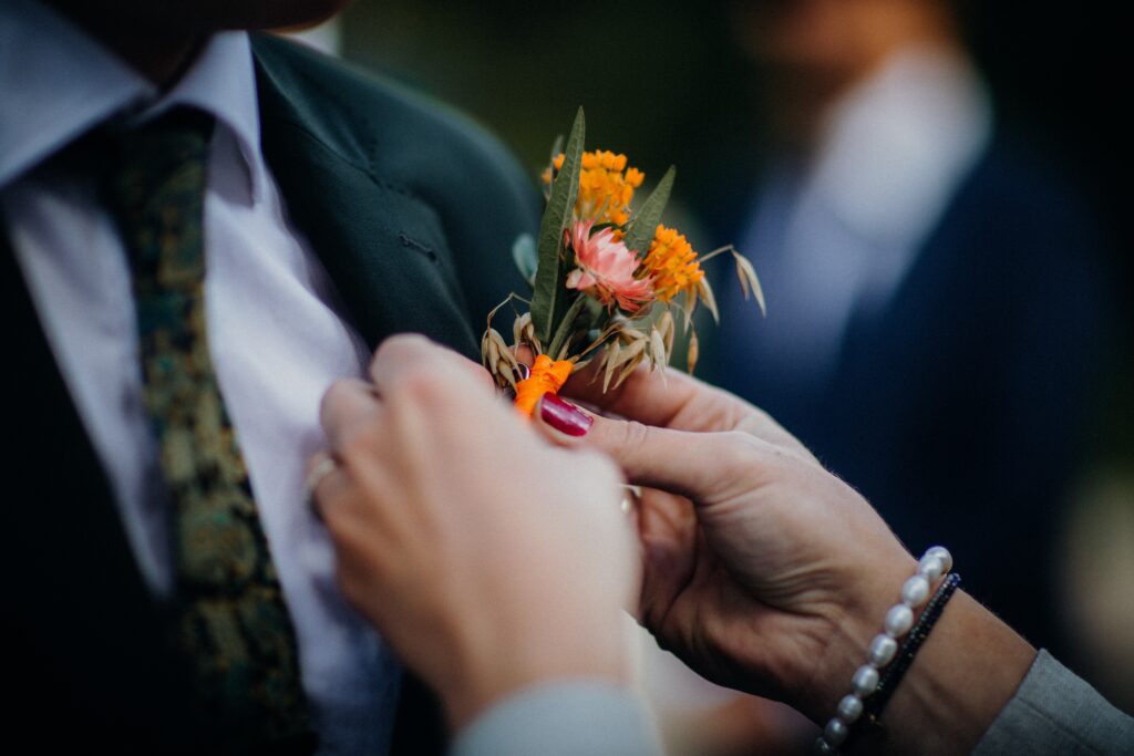 Corsages Boutonnaire Cost Wedding