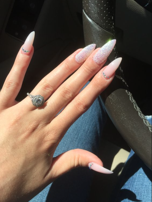 Engagement Nails 2022