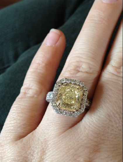 Celebrity Yellow Diamond Engagement Ring Kelly Clarkson