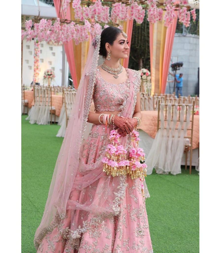 Apple Fab Net Stylish Bridal Lehenga Choli at Rs 4599 in Surat | ID:  25864426797