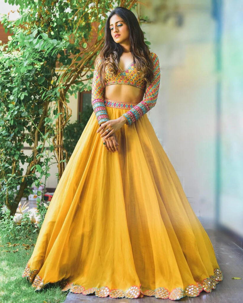 Our Favorite 50+ Stylish Lehenga Blouse Designs for 2024 Indian Brides