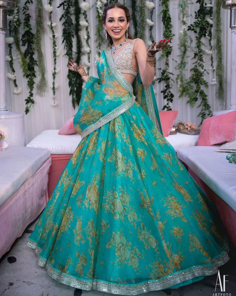 Bridal Lehenga Blouse Design