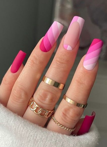 Valentine's Day Nails Pink