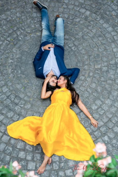 Beach Outdoor Pre Wedding Photoshoot