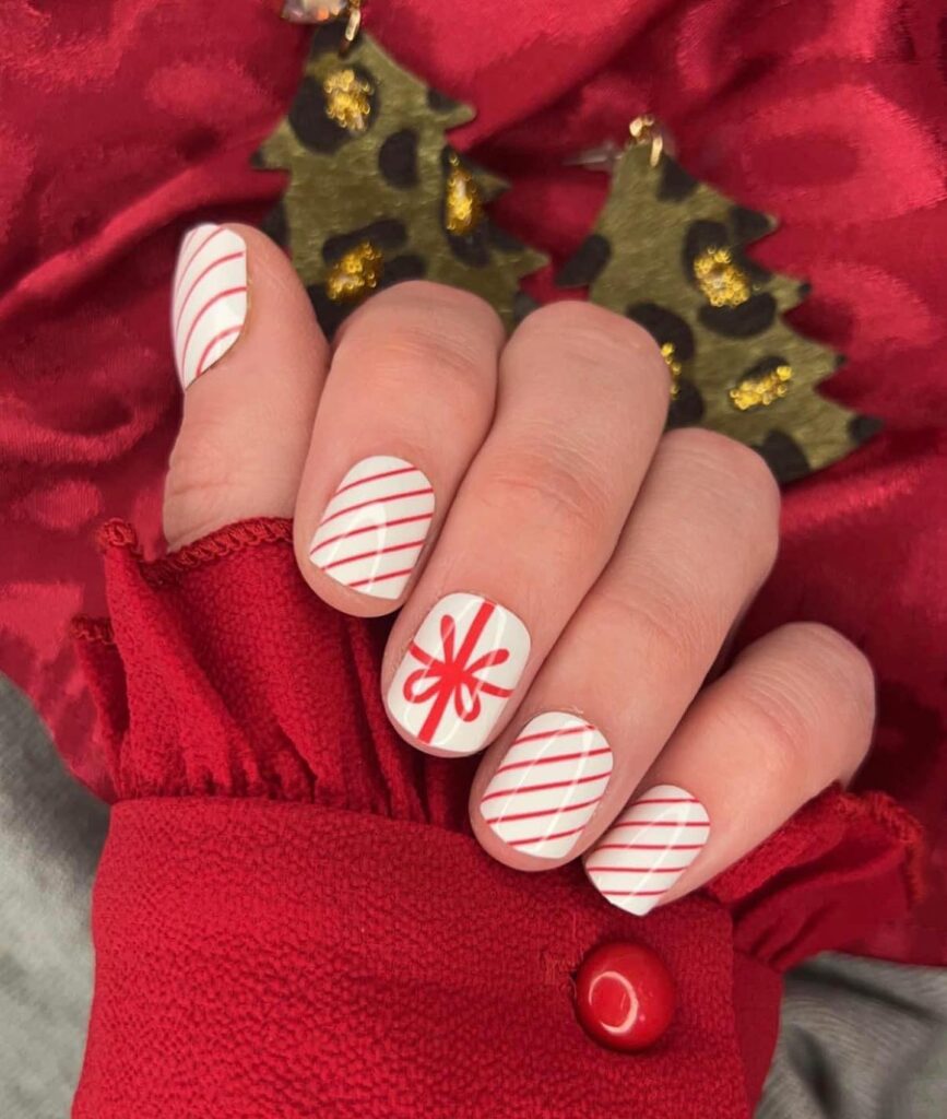 Share more than 158 diy christmas nail designs best songngunhatanh.edu.vn