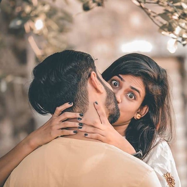 99 Poses for Pre Wedding Shoot! Ultimate Guide for Couples for 2020