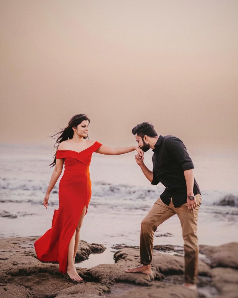 Pre Wedding Photoshoot In Saree