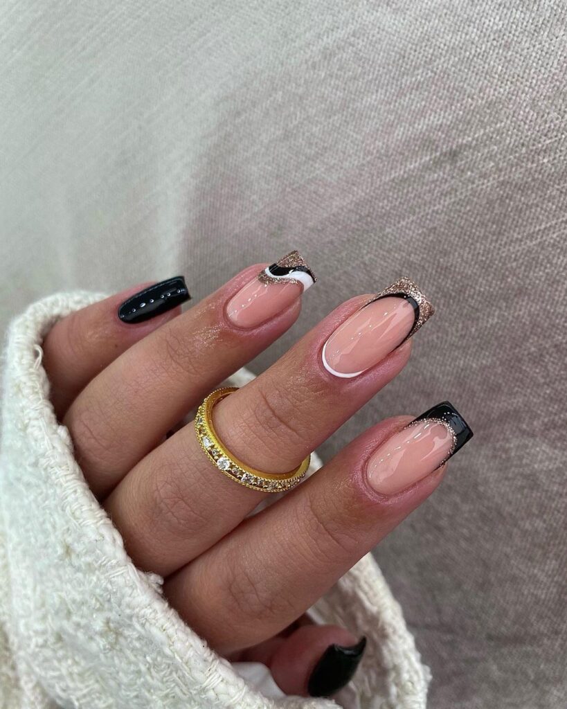 French Tip Nails Short