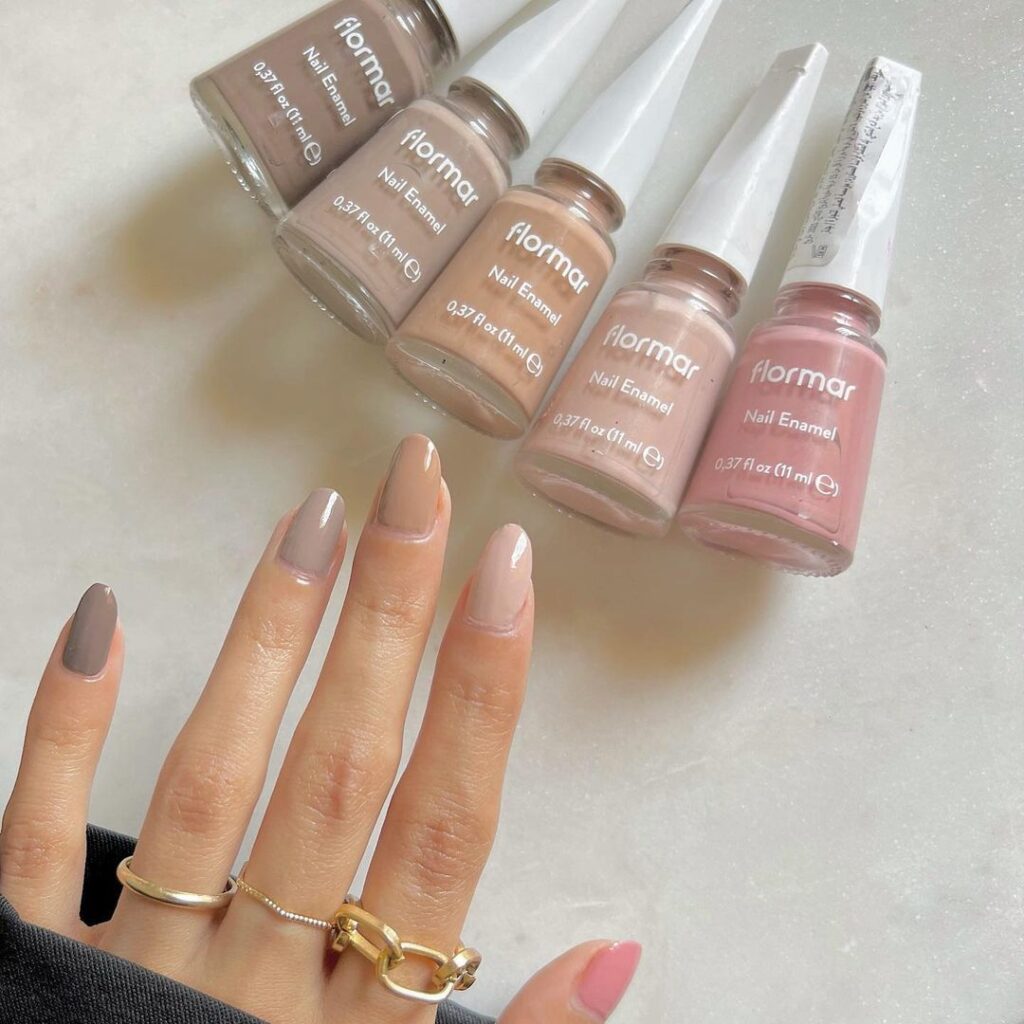 Nude Nails With Design