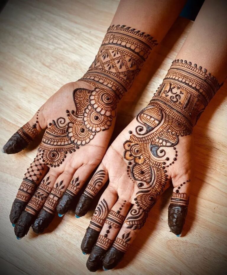 55 Half Hand Mehndi Design Ideas For The Wedding Season - Wedbook