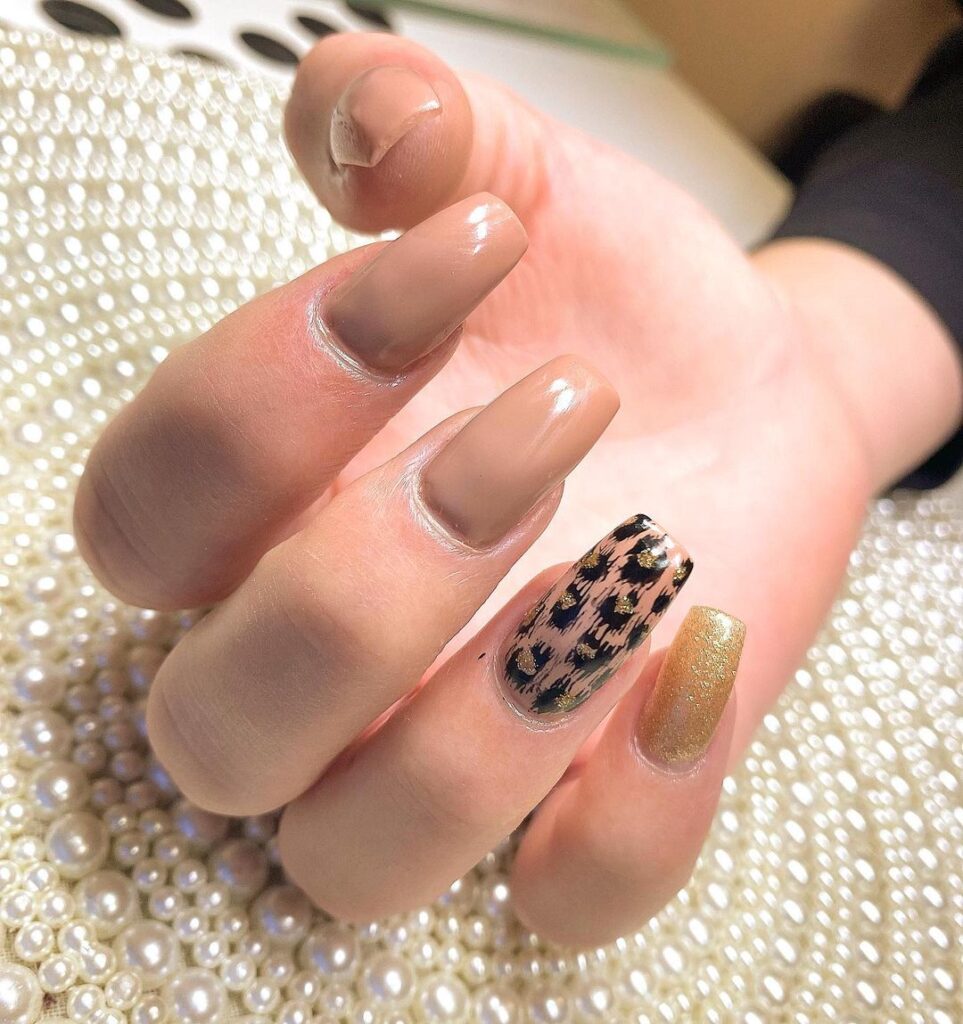 Black & Nude Nail Designs