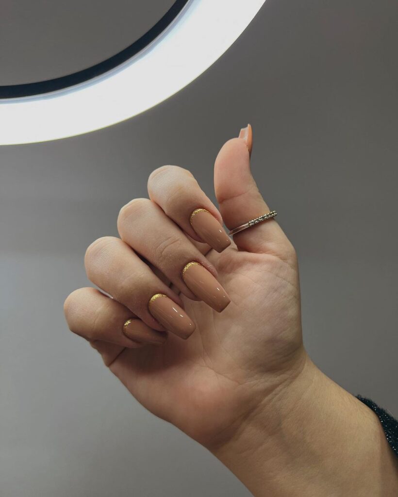 Nude Nails