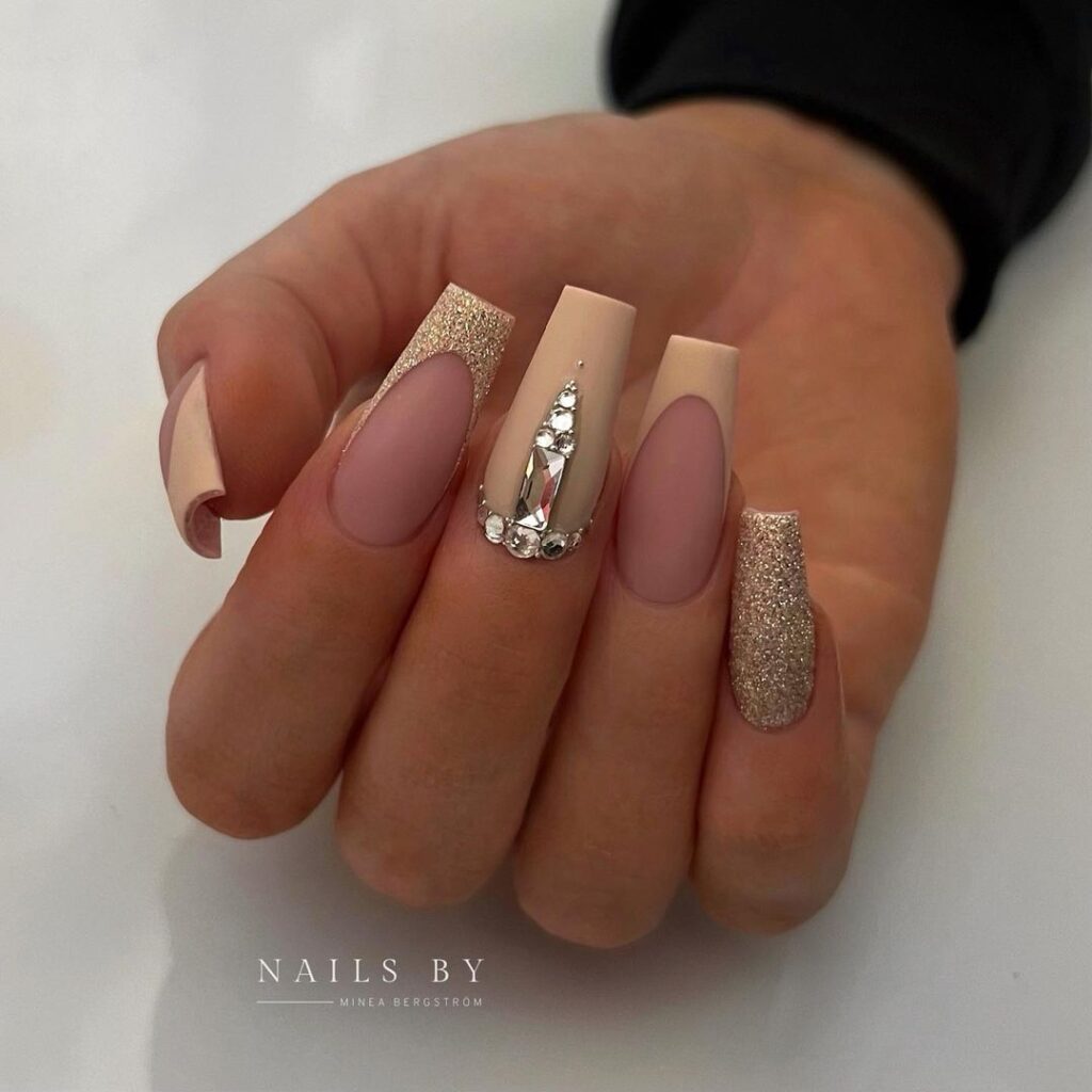 Nude Nails