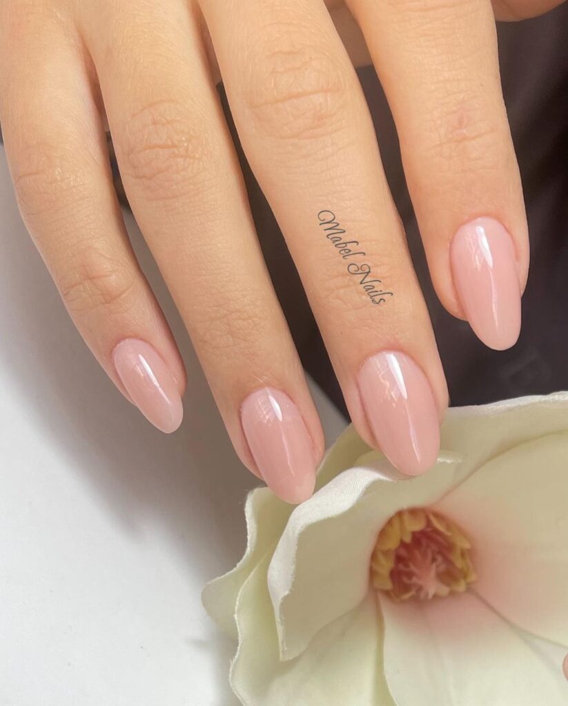 Nude Nails