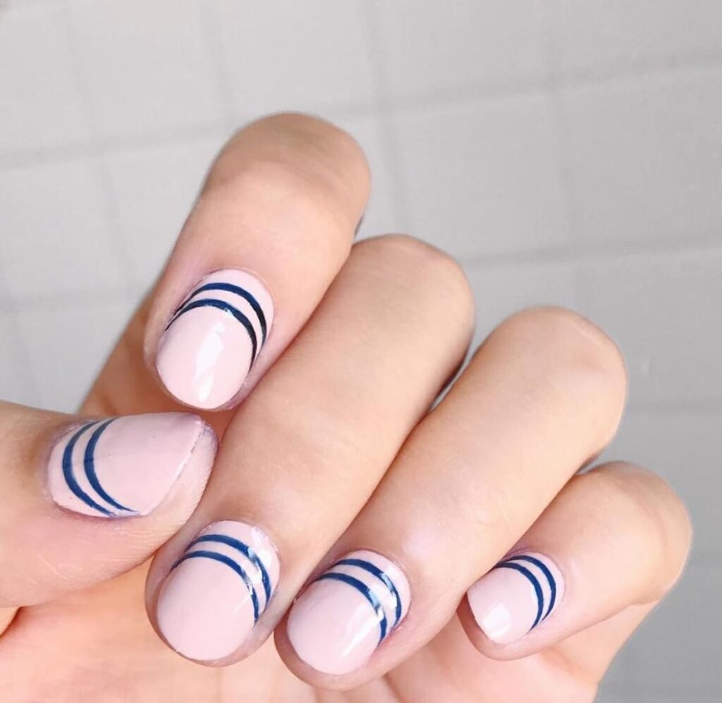Reverse French Manicure Ombre