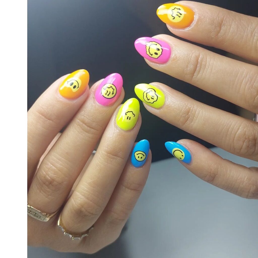 Cute Smiley Face Nails