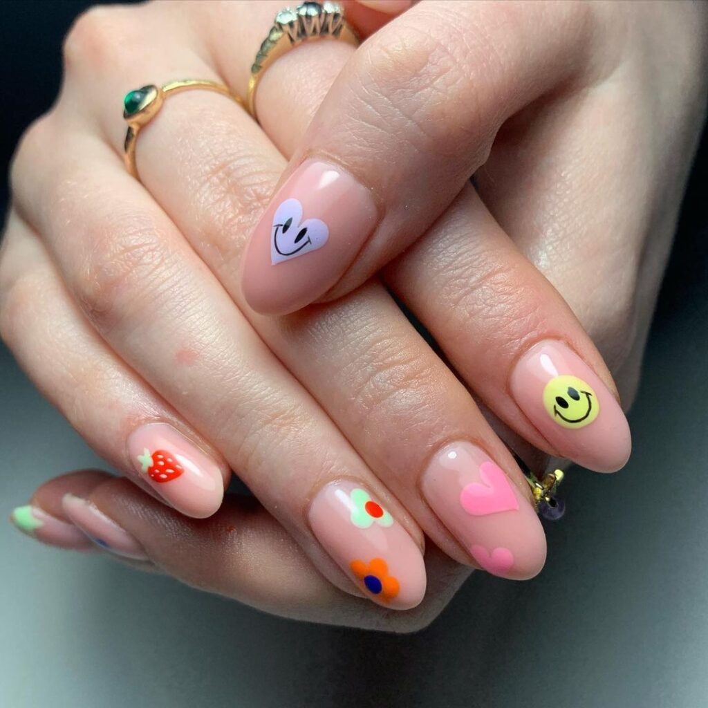 Smiley Face Nails Design