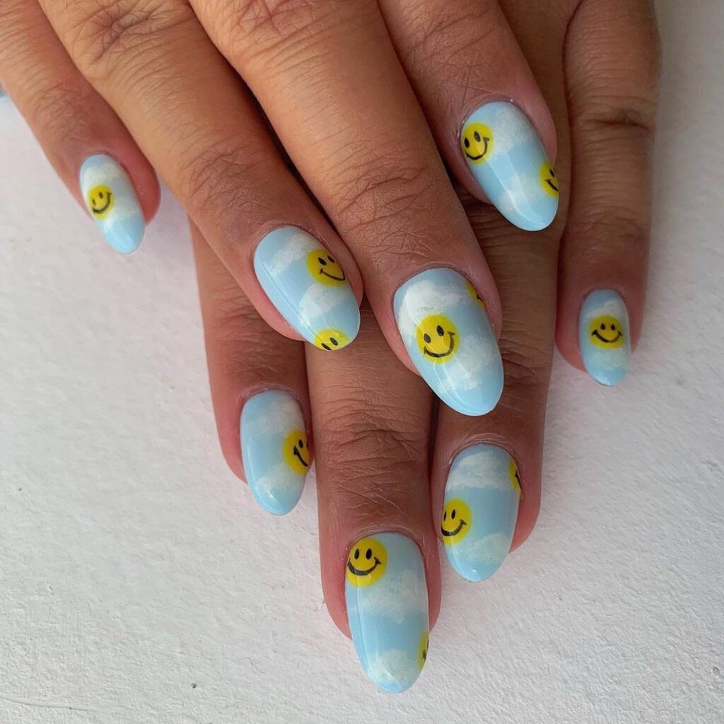 Smiley Face Nails Black & White