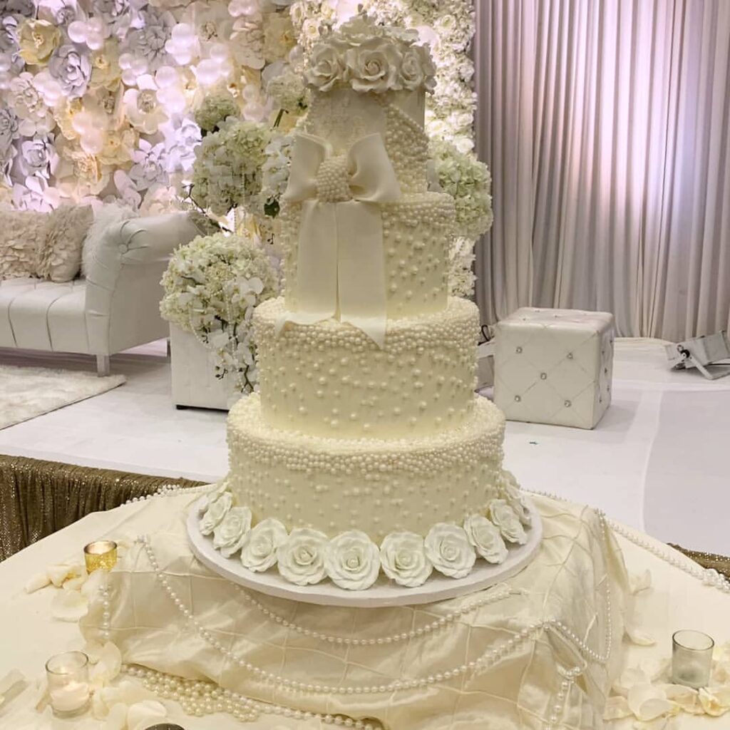 Wedding Cake With Pearls