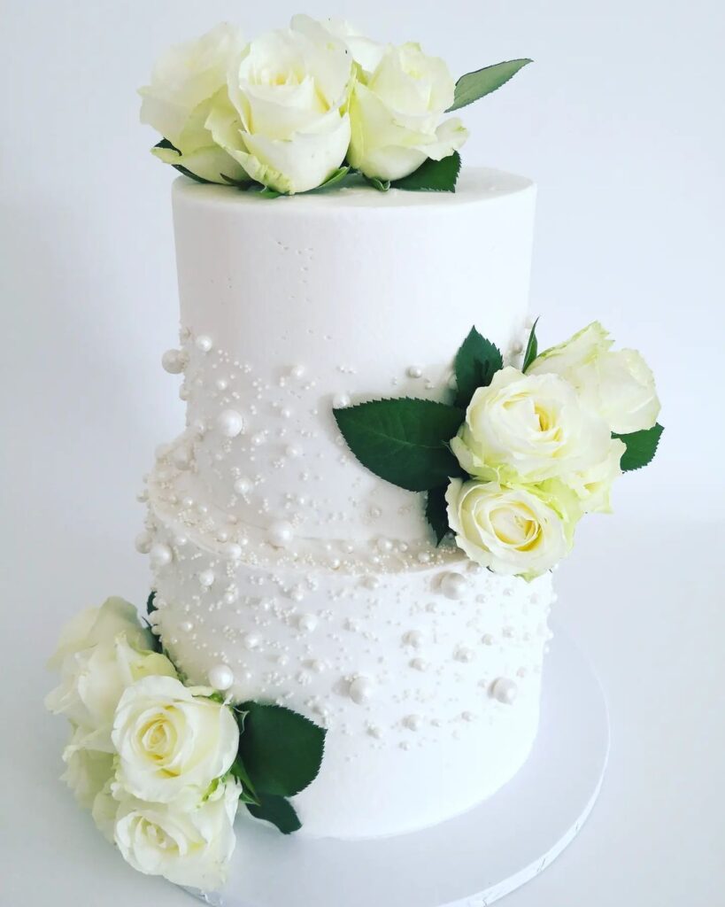 30th Pearl Wedding Cake Design