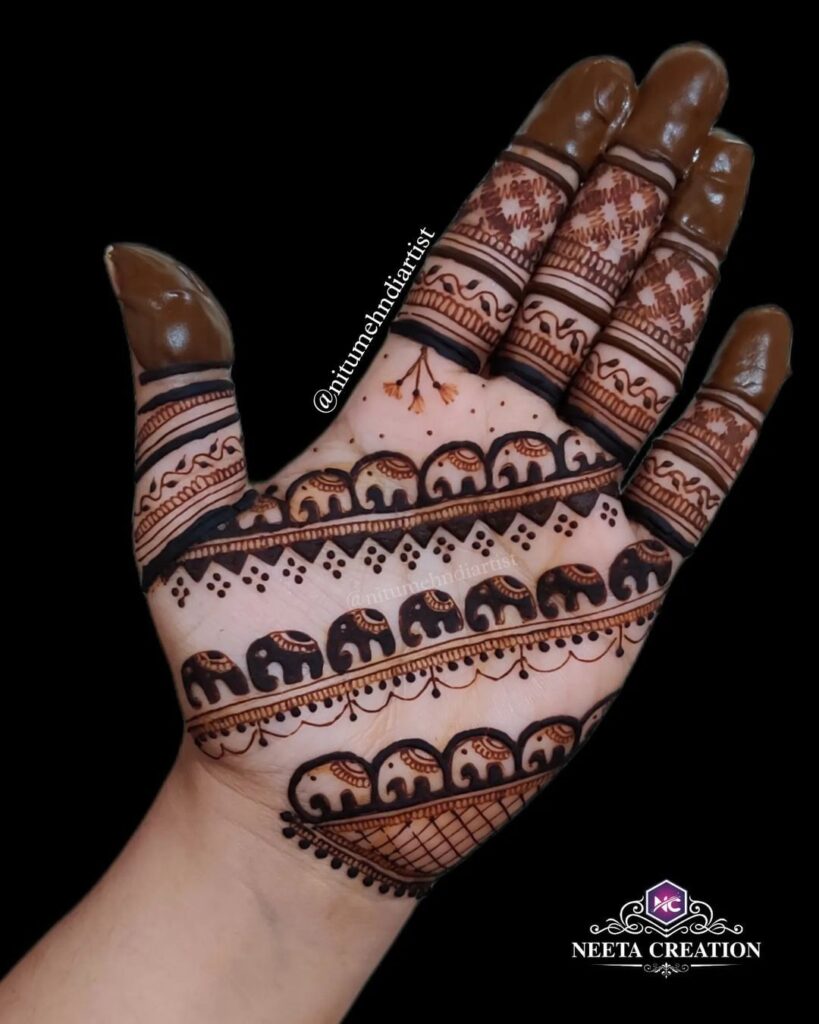 Cute Small Mehndi Designs