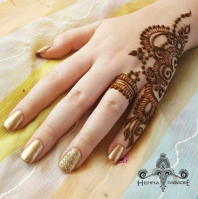  Small Flower Mehndi Design