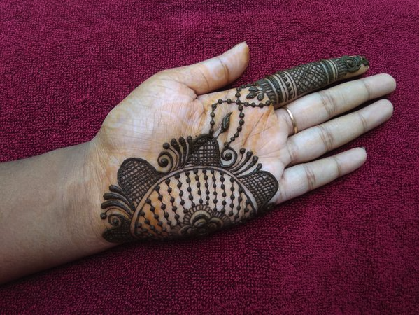 Mehndi Small Design