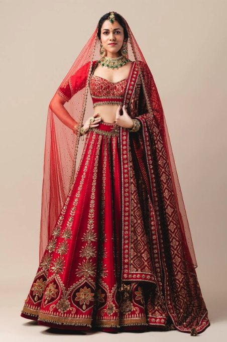 Bridal Lehenga Vs Bridal Saree